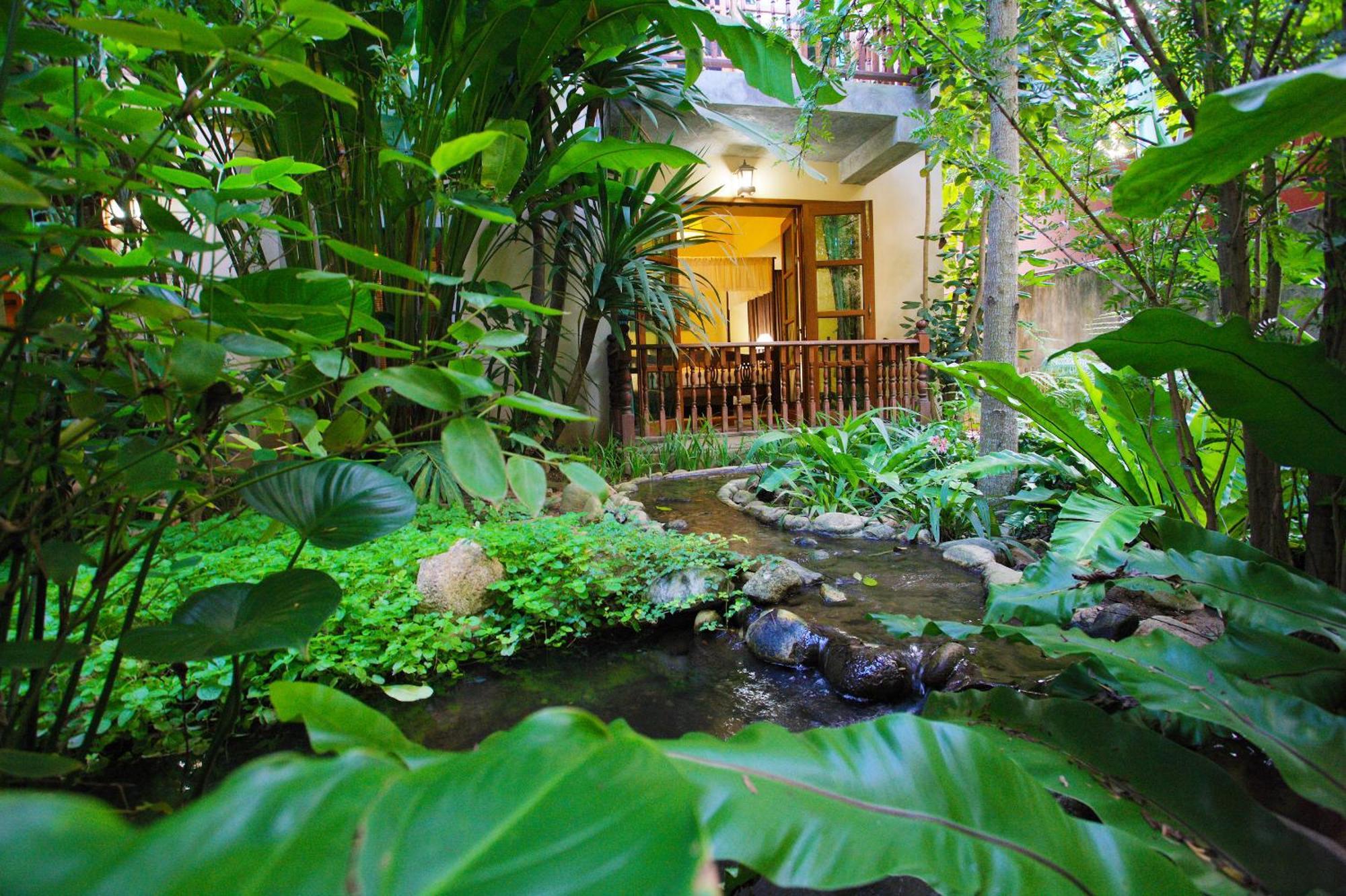 Shewe Wana Suite Resort Чиангмай Экстерьер фото